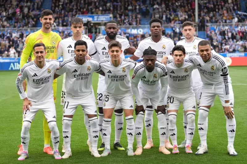 ريال مدريد يستعد لبيع أحد أبرز نجومه: تكهنات حول اسمي اللاعب المحتملين
